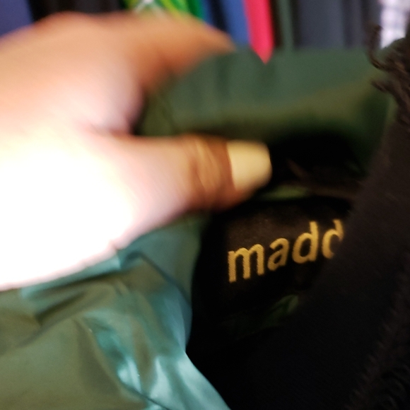 Madden NYC size medium puff coat - Picture 3 of 3